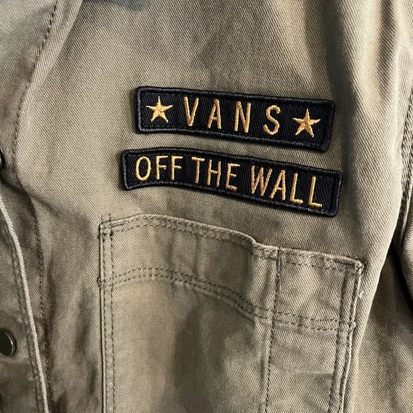 Mens size small Vans Off The Wall Classic Fit Military Green Button Jacket - Picture 4 of 6